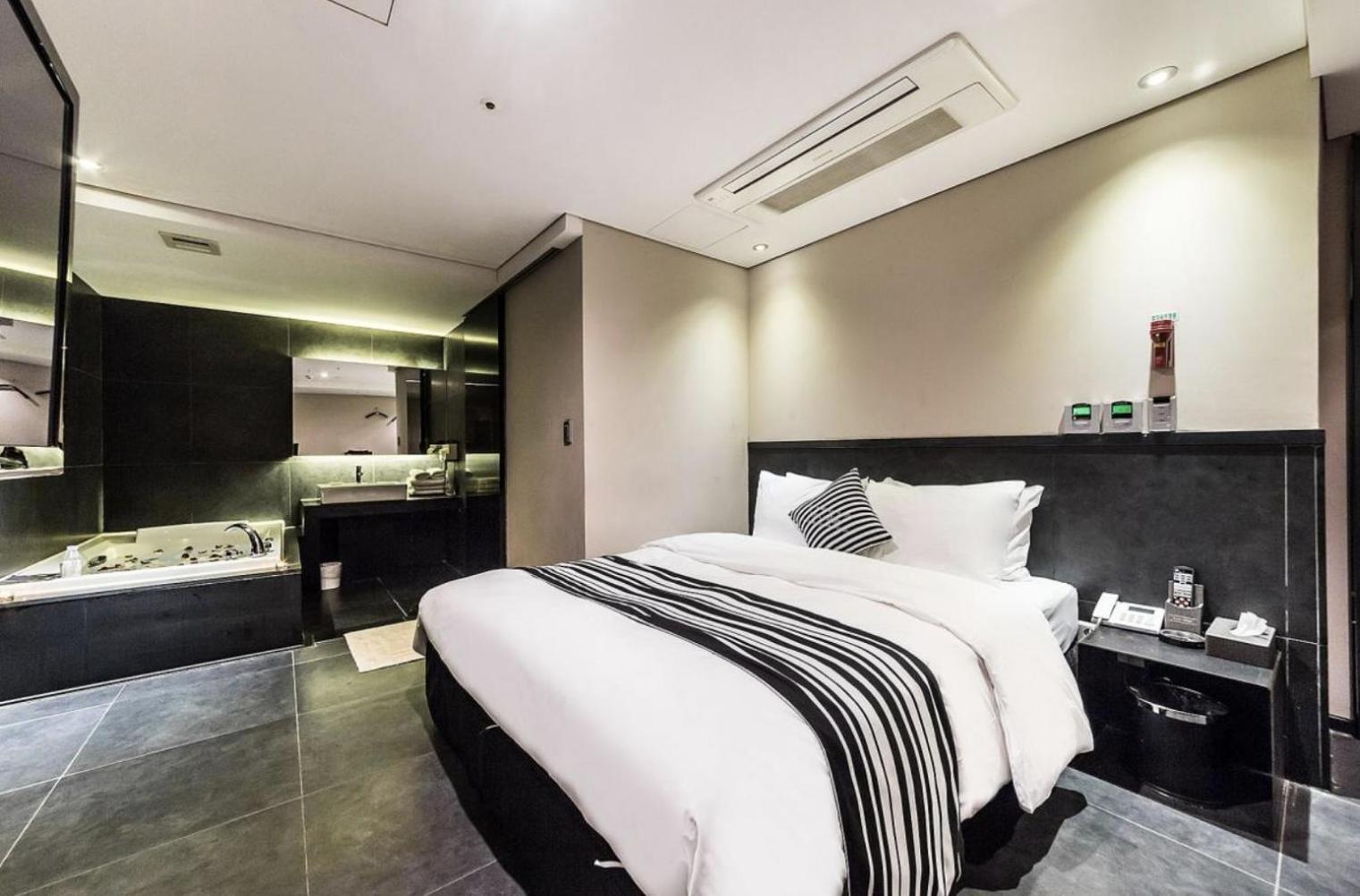 סיאול Adlige Hotel מראה חיצוני תמונה